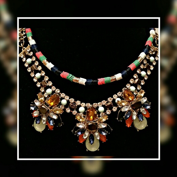 Makarlon Jewelry - **SALE** Chunky Colorful Statement Necklace 18" Makarlon Jewelry - **SALE** Chunky Colorful Statement Necklace 18"